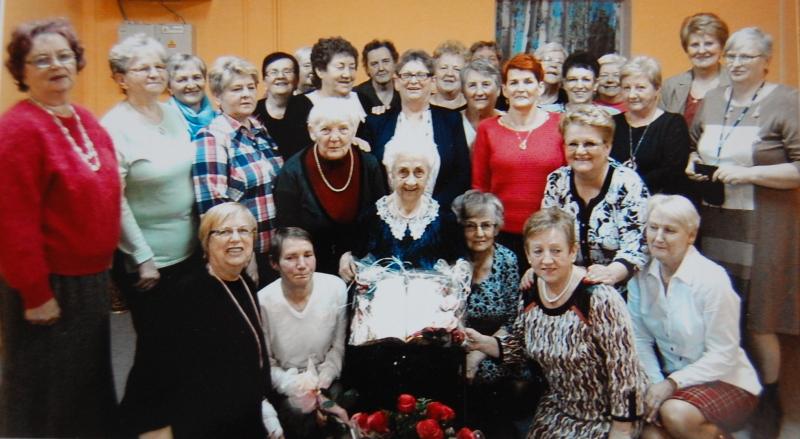 Pomagając innym - pomagamy sobie