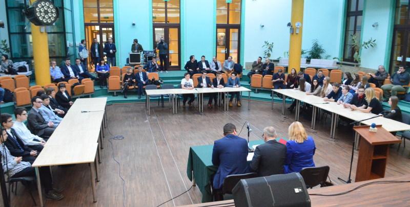 Radni złożyli ślubowanie, Bartosz Młynarczyk przewodniczącym