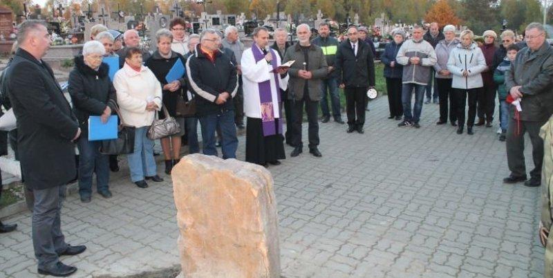 Odsłonięto pamiątkowy obelisk