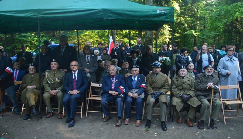 Odsłonięcie pamiątkowej tablicy