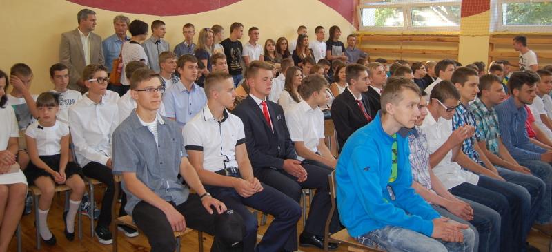 Stypendia, awanse, podziękowania
