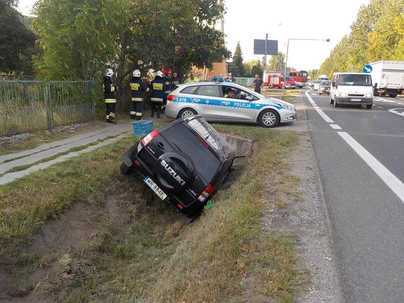 Wylądował w rowie