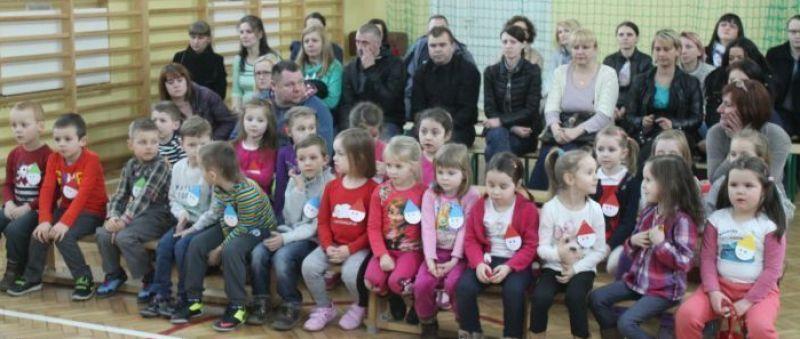 Szkoła uczy i bawi