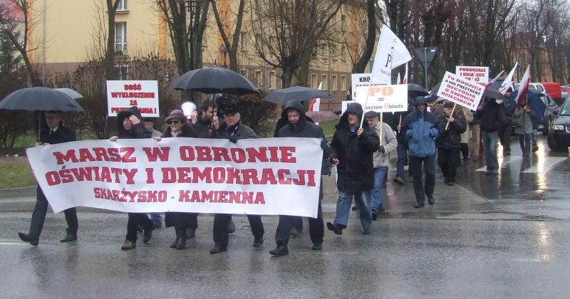 Marsz w obronie oświaty