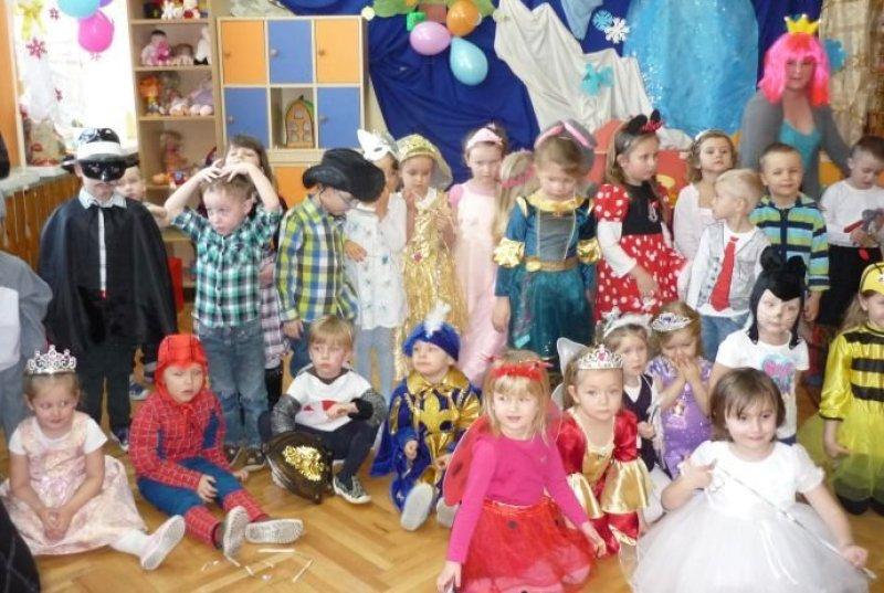 Karnawałowe szaleństwa przedszkolaków