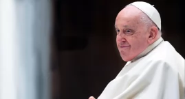 Zdjęcie przedstawia: Papież Franciszek – pożegnanie wyjątkowego Człowieka i pontyfikatu