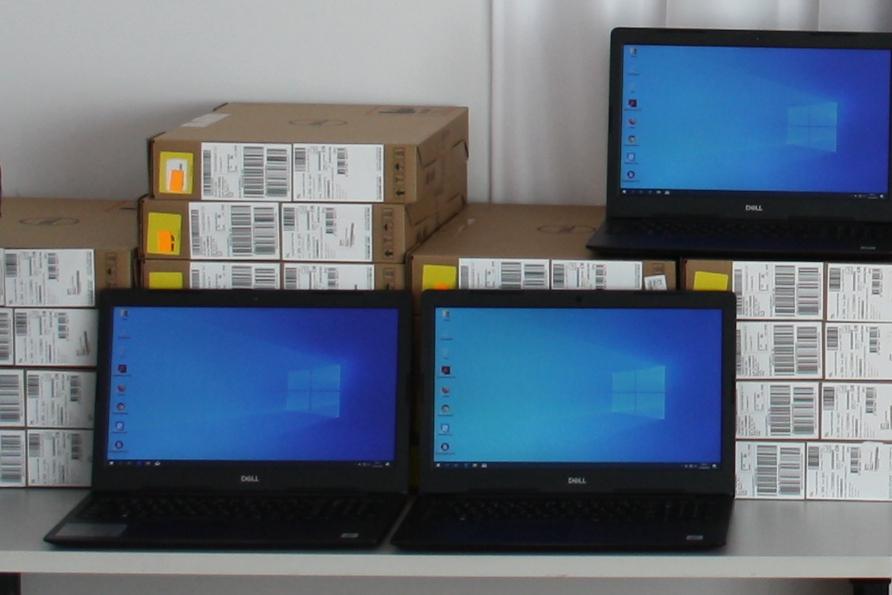 22 laptopy dla uczniów do zdalnej nauki