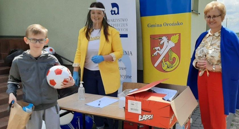 Dawać dzieciom radość....