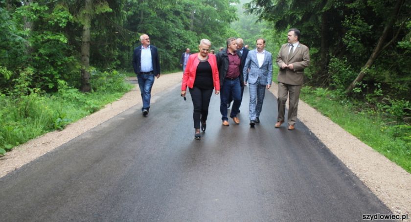 Lasy dołożyły i jest droga