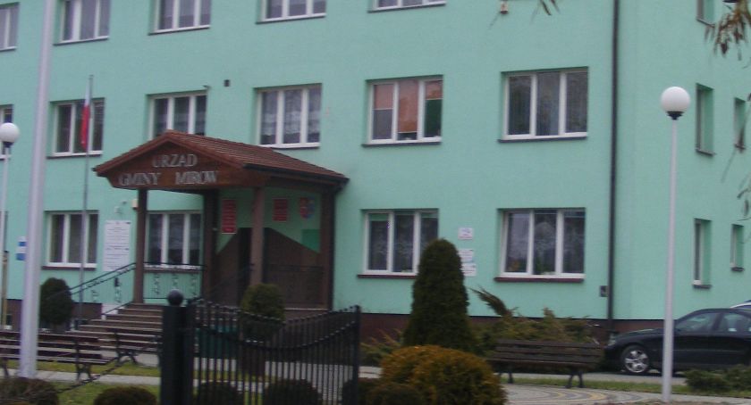 Wójt Mirowa uspakaja 