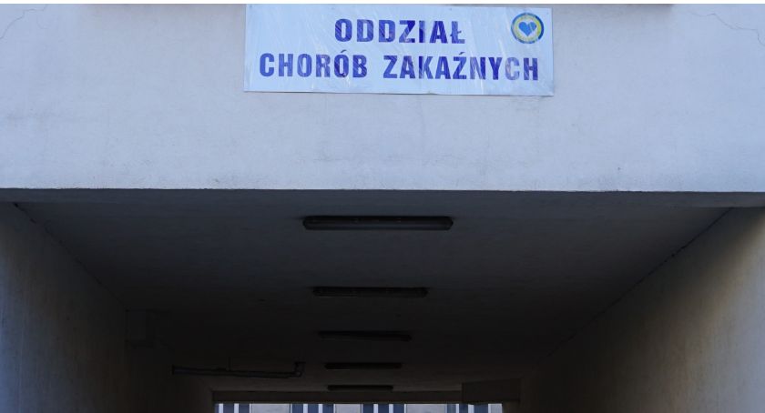 Epidemia. Ubywa osób na kwarantannie
