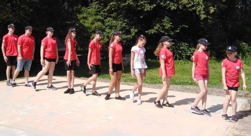 Młodzi strażacy z Pawłowa ćwiczą