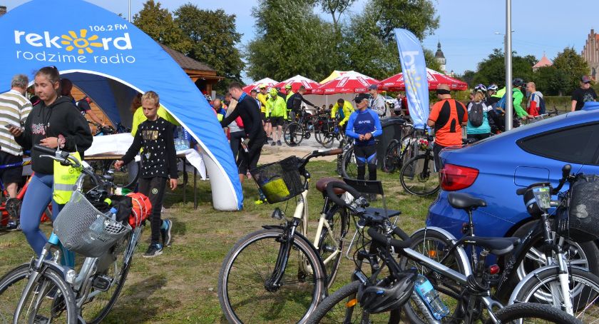 Rowerzyści zakończyli sezon w Szydłowcu. Co za jazda!