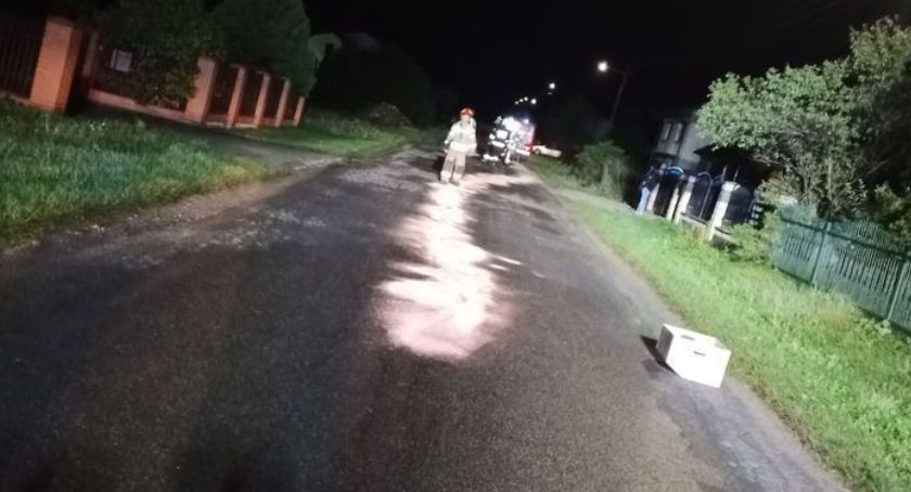 Gmina Jastrząb. Niedzielna olejowa plama...