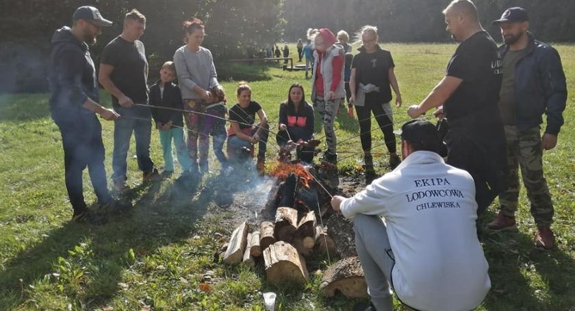 Morsy las posadziły. 1500 buków w Sadku...