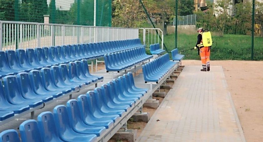 Szydłowiec. Profilaktycznie dezynfekują...