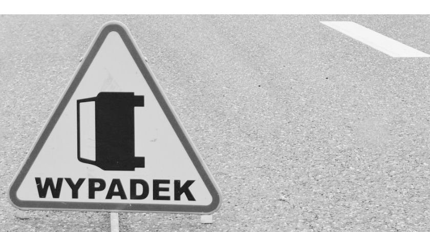 Nie ustąpiła i w motorowerzystę uderzyła...