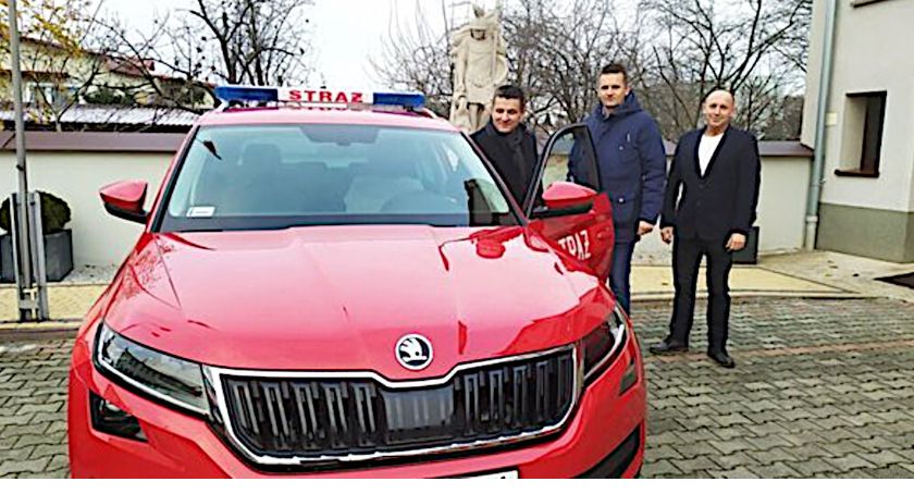 Szydłowiec. Rozpoznawczo-ratowniczy samochód dla strażaków z PSP