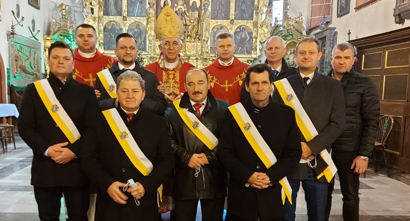 Arcybiskup pobłogosławił rycerzy