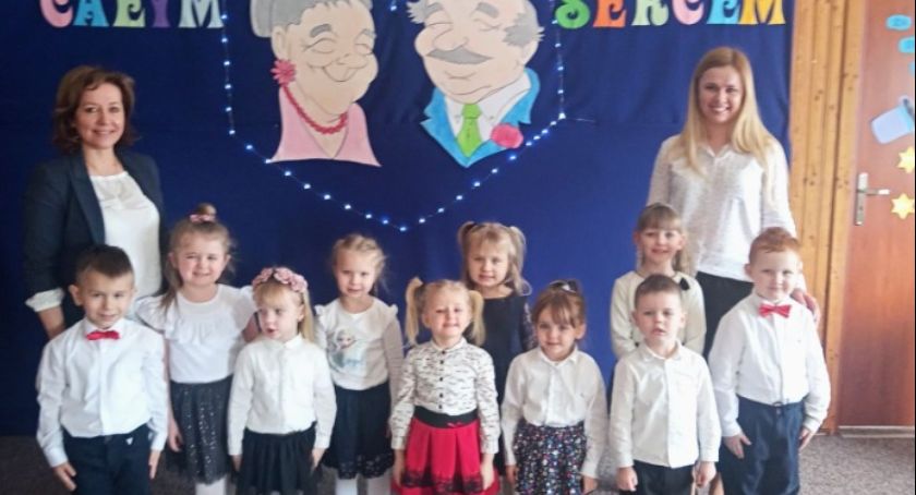 Babciom i Dziadkom zakręciła się łezka!