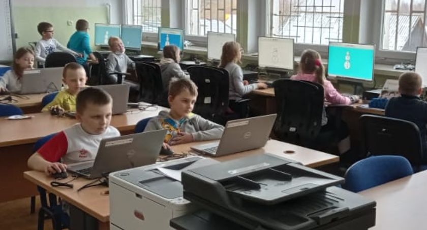 Nowoczesny sprzęt w szkole w Cukrówce