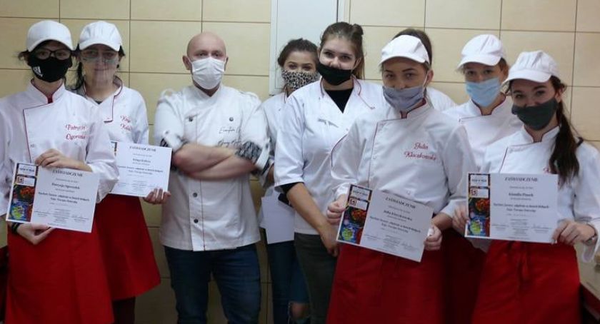 Uczniowie z Szydłowca w podróży dookoła świata