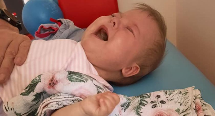 Chlewiska. Potrzebne pieniądze na konsultacje, leki, sprzęt i rehabilitację Lenki