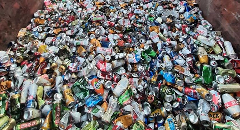 Ponad 3 tysiące złotych z puszek i korków! 