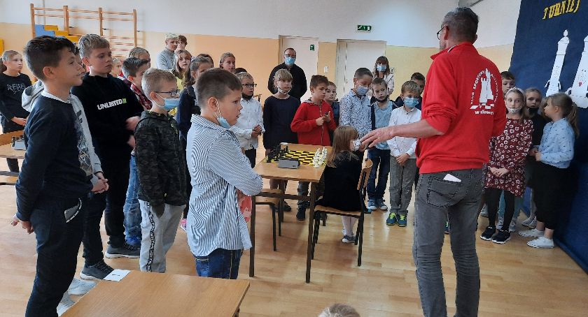 Mirów. Mistrzowie królewskiej gry