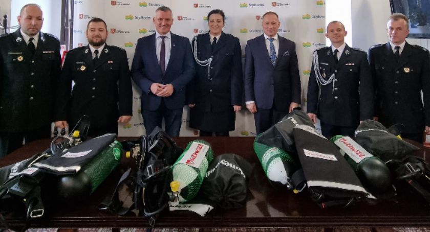 Nowy sprzęt dla OSP w Jankowicach i Wysokiej