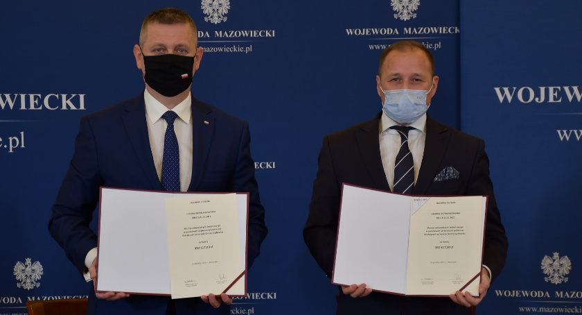 Szydłowiec otrzymał dotację na montaż paneli fotowoltaicznych
