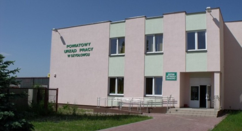 Praca w powiecie szydłowieckim. Gdzie jest, a gdzie jej nie ma?