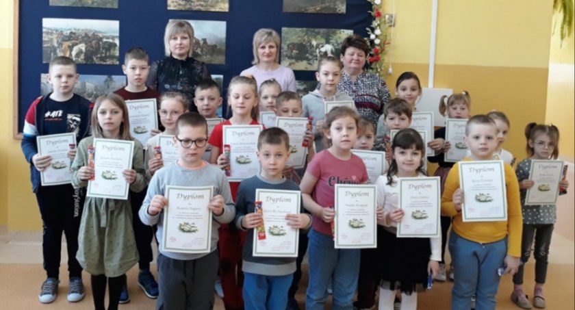 Mirów. Najładniejsze kartki nagrodzone