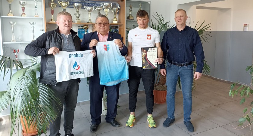 Karol Grabda w barwach gminy Mirów!