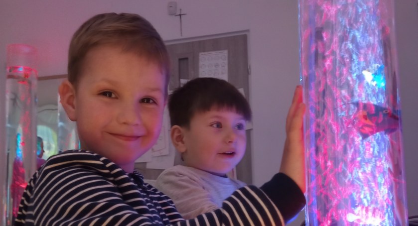 Przedszkolaki z Chlewisk w Sali Doświadczeń Świata!