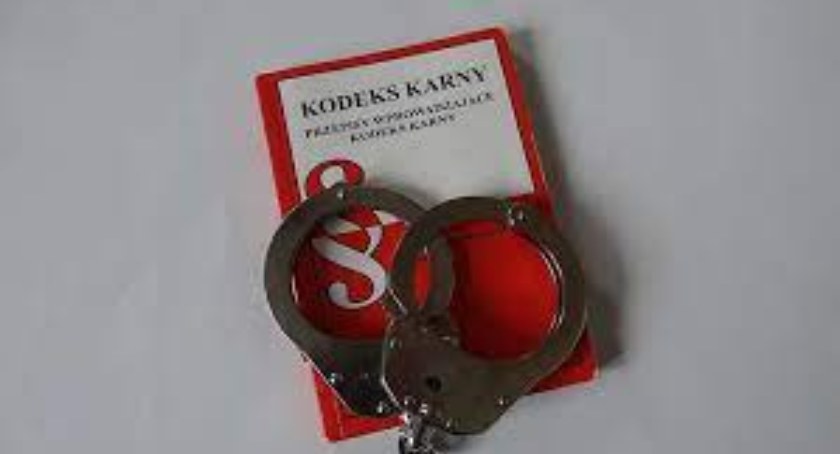 Plac zabaw zniszczony, ale sprawcy zatrzymani