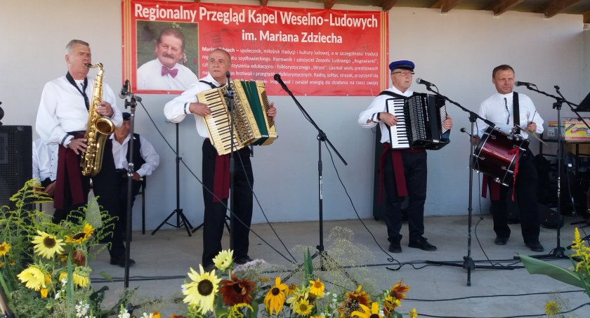Weselnie i ludowo w Gąsawach Rządowych