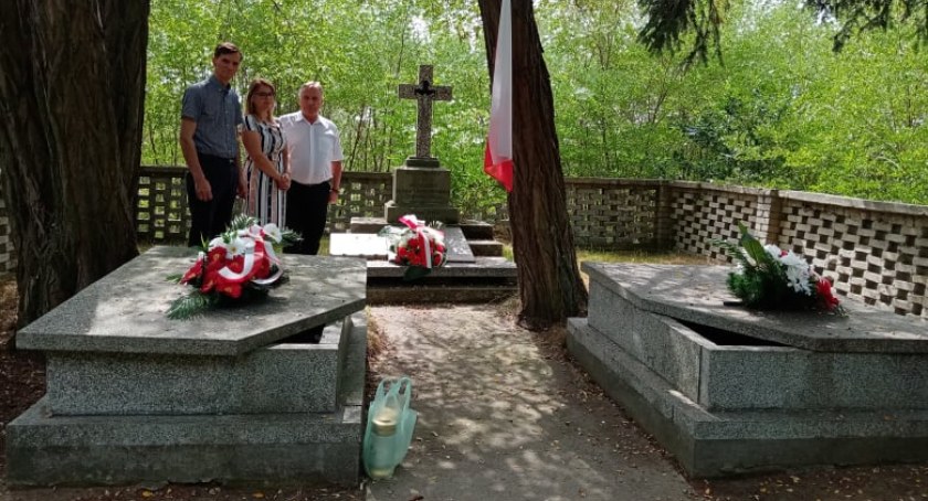 Uczcili pamięć ofiar wojennych w Krogulczej