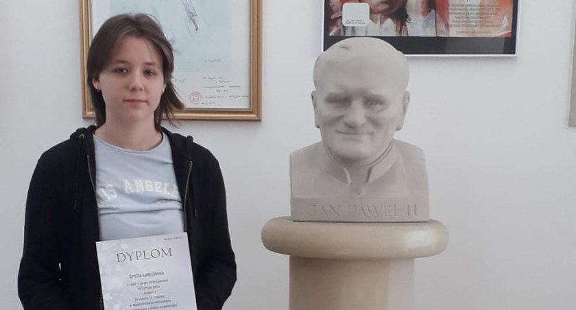 Sześcioro laureatów ogólnopolskiej olimpiady w szydłowieckiej dwójce