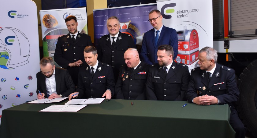 Strażacy OSP zamienią elektryczne śmieci na sprzęt bojowy!