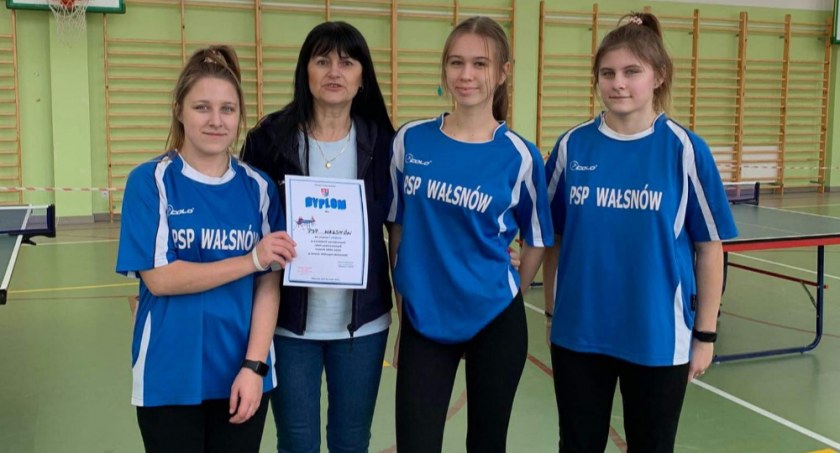 Tenisowe osiagnięcia uczniów z Wałsnowa