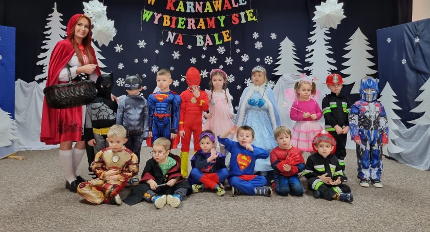 Wspaniały bal uczniów ze szkoły w Jastrzębiu