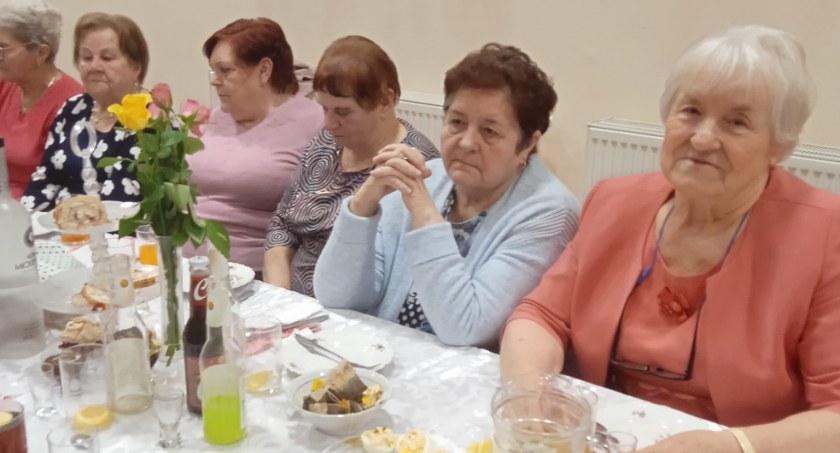 Kobiety świętowały w GOK w Pawłowie