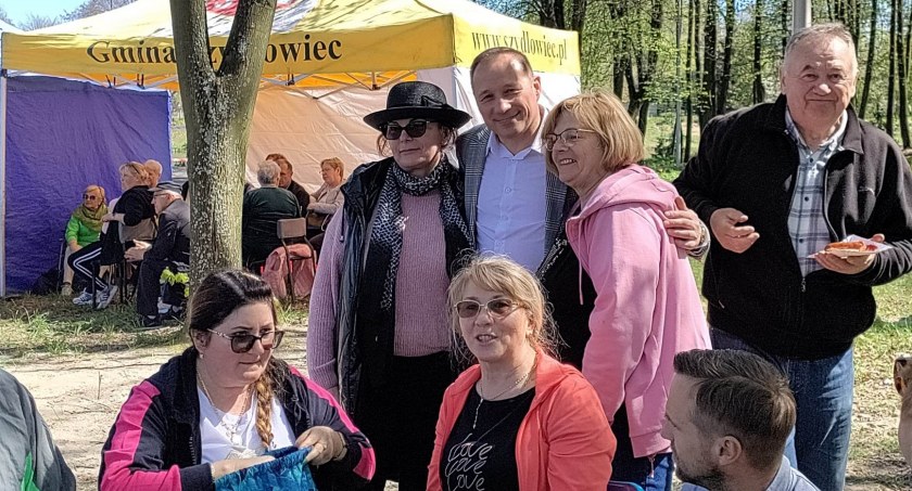 Szydłowieccy seniorzy integrują się nad zalewem