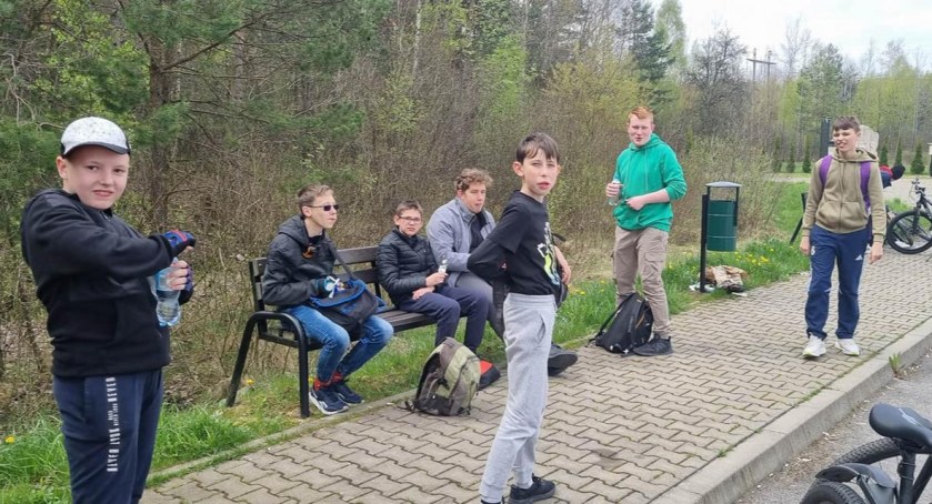 Służba Bogu i aktywny wypoczynek - rajd rowerowy szydłowieckiej parafii