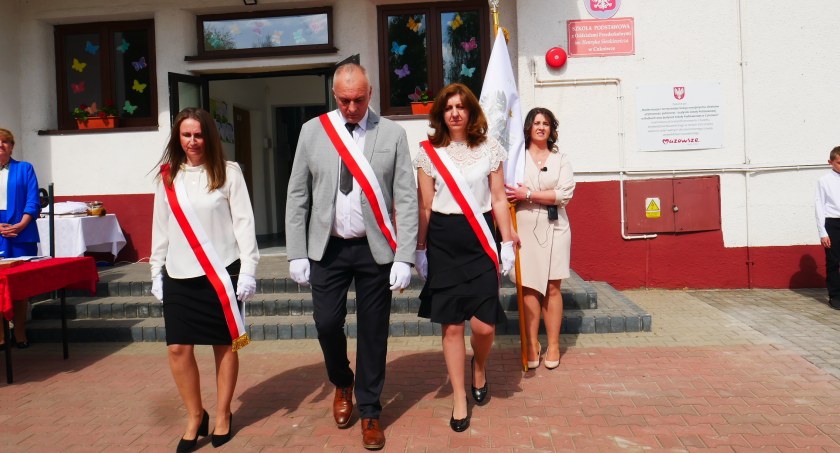 Sztandar dla Szkoły Podstawowej w Cukrówce