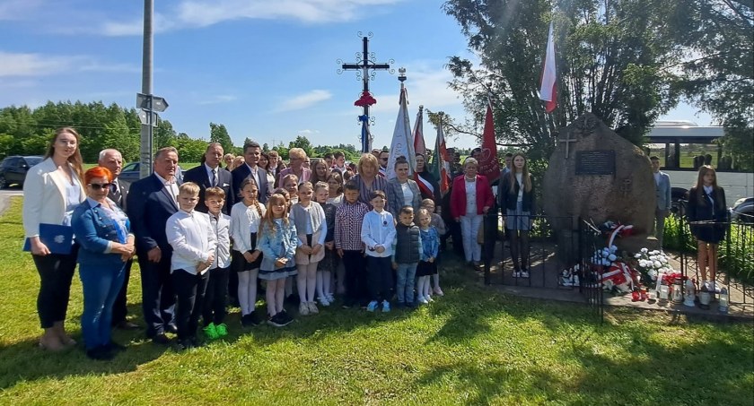 Duma Narodu: Rocznica Poległych Żołnierzy AK z Szydłowieckich Oddziałów