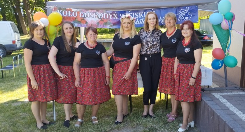 Spotkanie z okazji Dnia Matki w Ostałowie - relacja z wydarzenia 