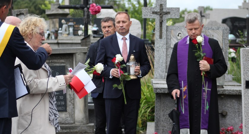 Wspomnienie Powstania Warszawskiego. Rekonstrukcja i uroczystości w Szydłowcu