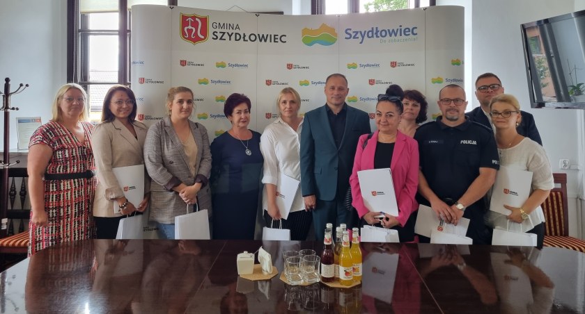 Dziękujemy i witamy. Zmiany w Zespole ds. Przeciwdziałania Przemocy w Szydłowcu